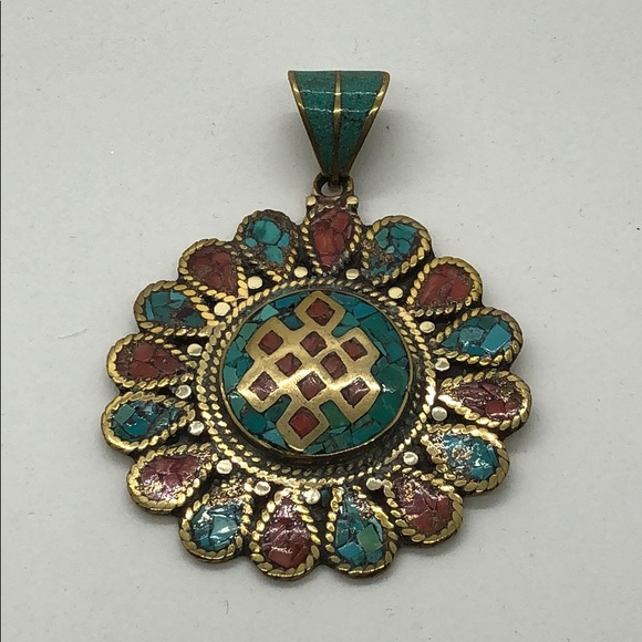 Beautiful Turquoise Pendant - Picture 1 of 5